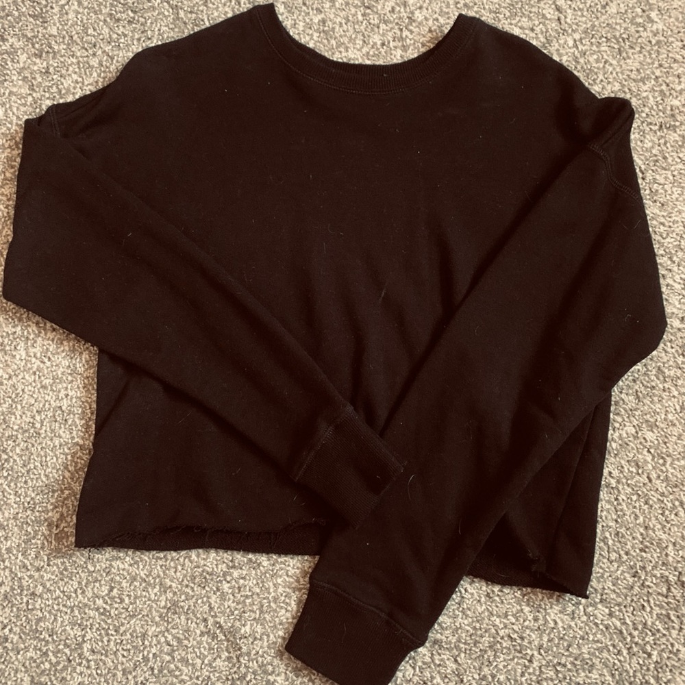 black cropped crewneck